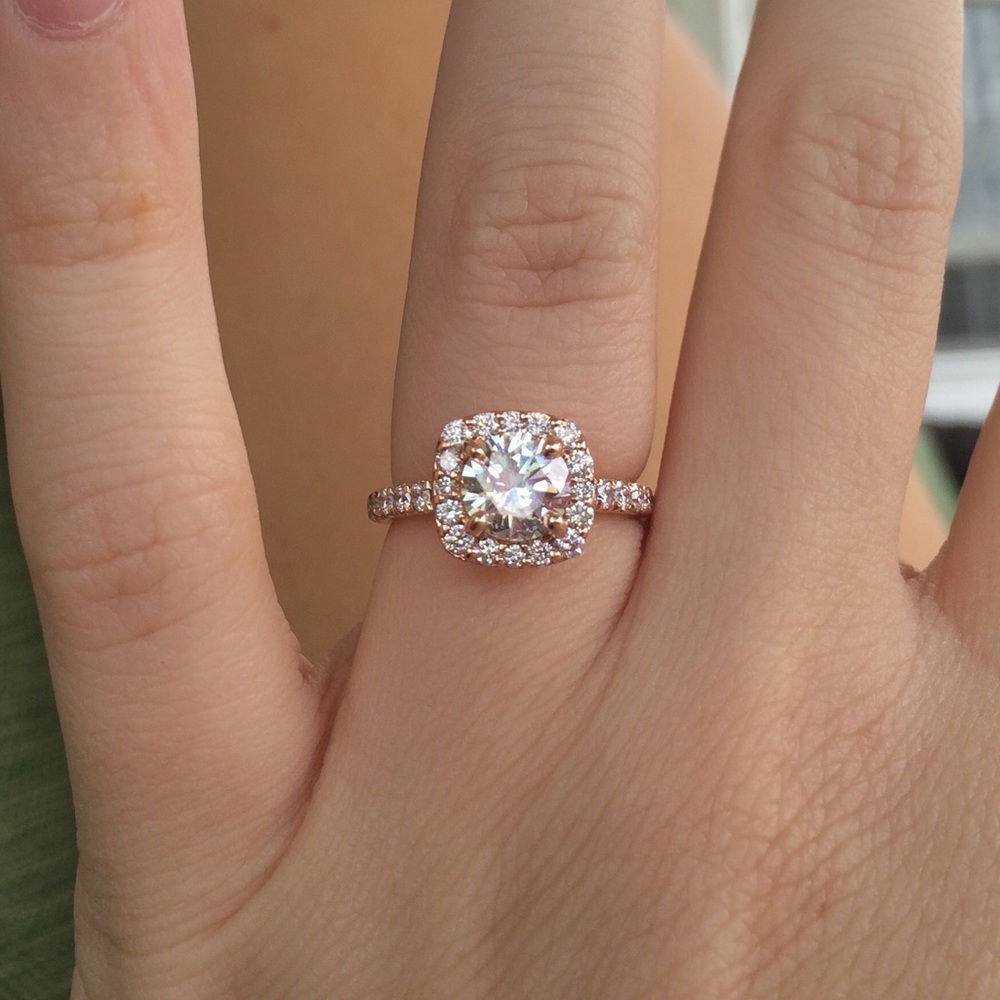 Rose gold wedding set